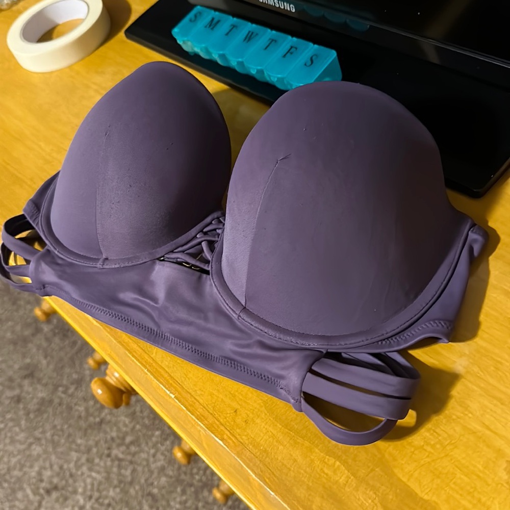 Victoria secret swim top. Approx size 36DD